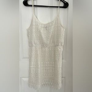 Cute off white sundress. Never worn size large, on the short side